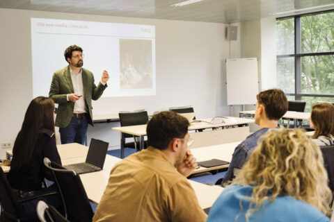 Zum Artikel "Grundlagen der Hochschuldidaktik – Planung einer Lehrveranstaltung"