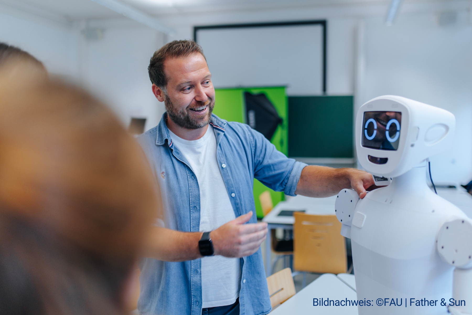 KIKomp: KI-Kompetenz in der digitalen Bildung